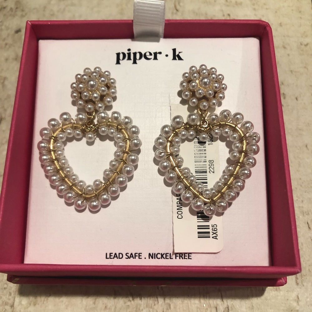 🤍 Heart Statement Earrings - Pearl Earrings 
Valentine’s Day Earrings